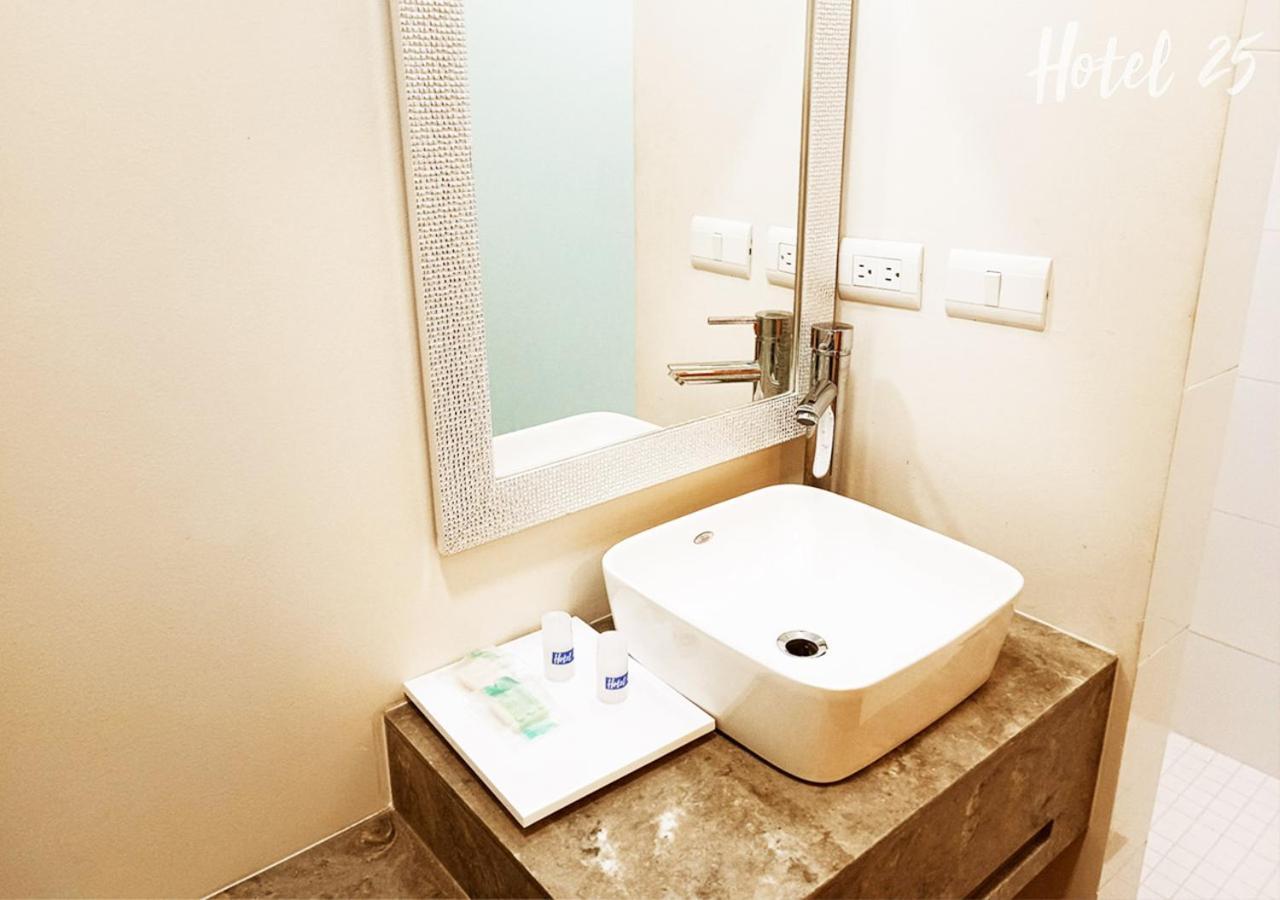 Hotel25 Monterrey Bagian luar foto