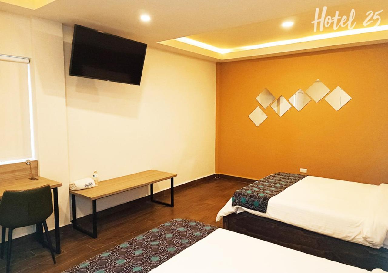 Hotel25 Monterrey Bagian luar foto