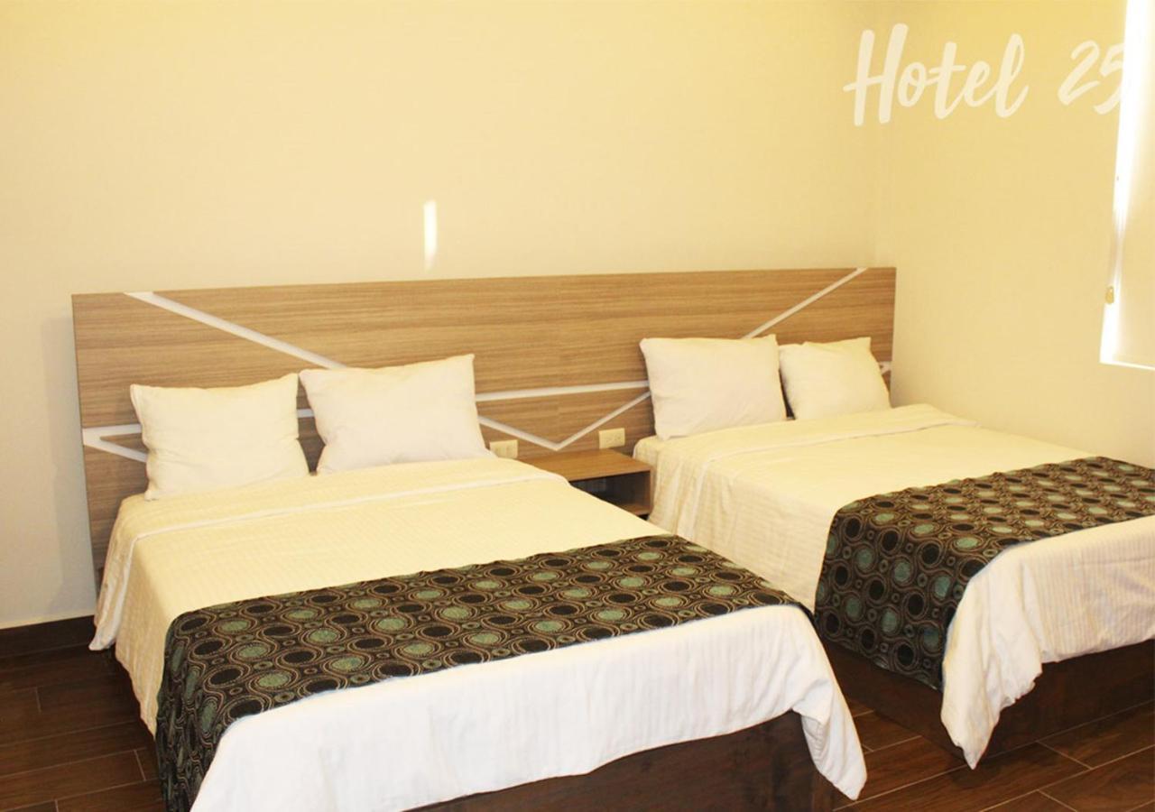 Hotel25 Monterrey Bagian luar foto