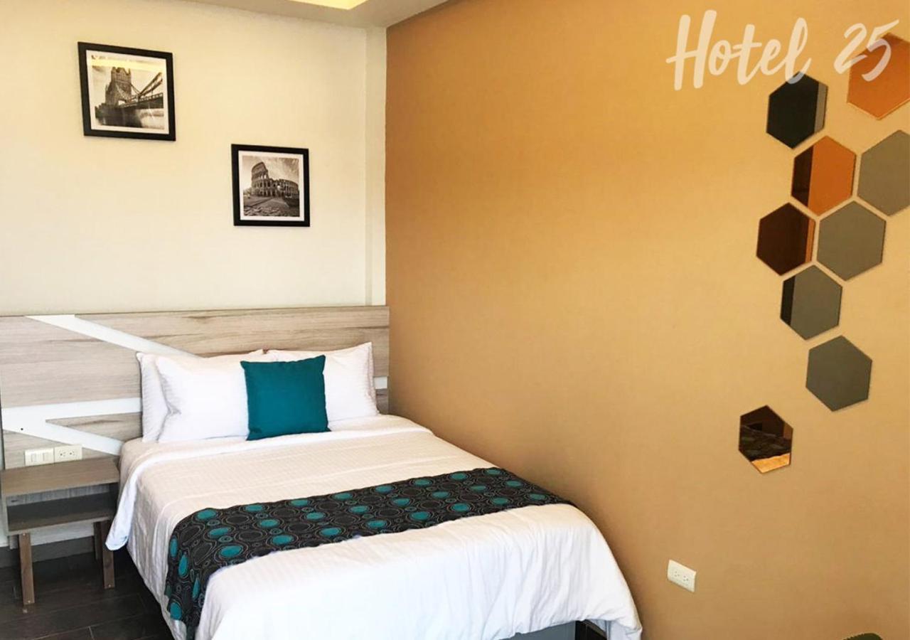 Hotel25 Monterrey Bagian luar foto