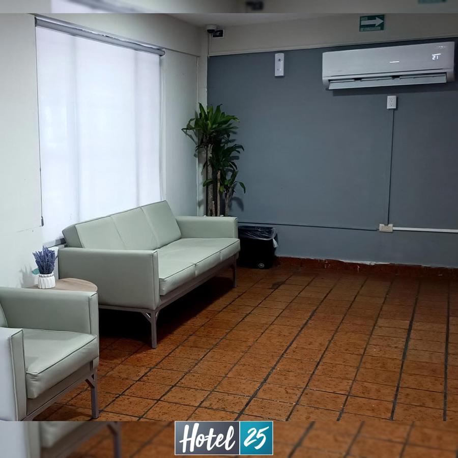 Hotel25 Monterrey Bagian luar foto